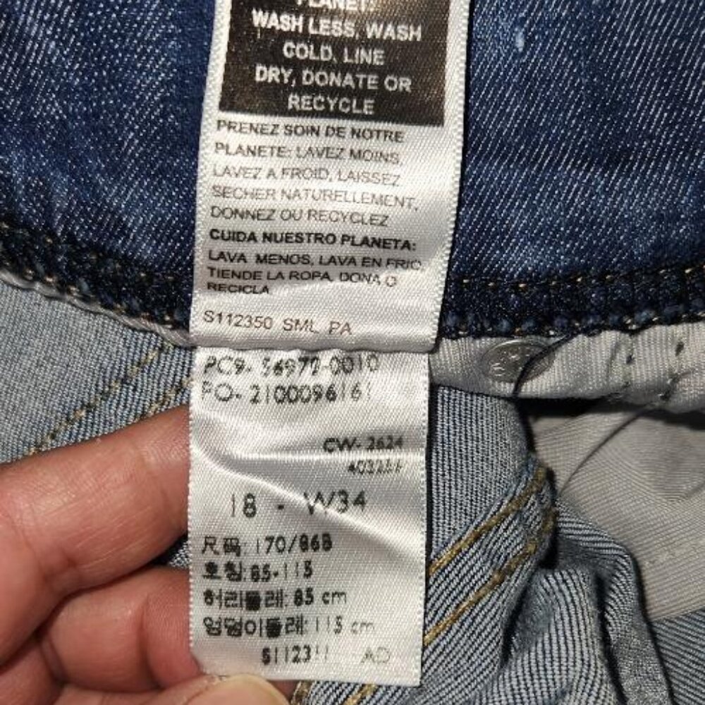 Levi's Women Bermuda Shorts 18 - Picture 5 of 5
